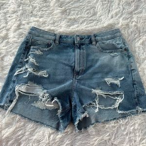 💙 American Eagle Mom Short